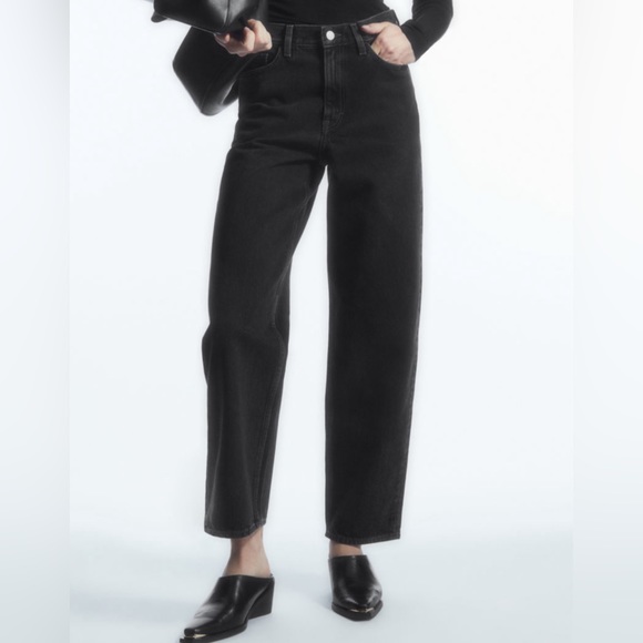 COS Tapered leg pitch black jeans - Picture 4 of 4